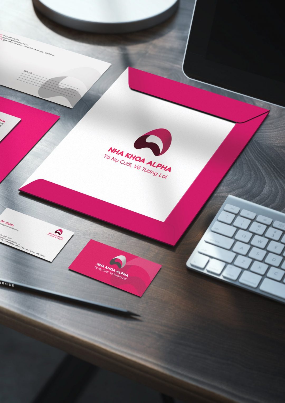 Phổ biến nhất trong thiết kế logo phòng khám nha khoa chính là hình ảnh chiếc răng làm chủ đạo