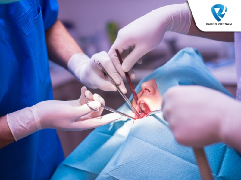Học nha khoa cần có những kỹ năng và tố chất phù hợp. (Nguồn ảnh: Sưu tầm)