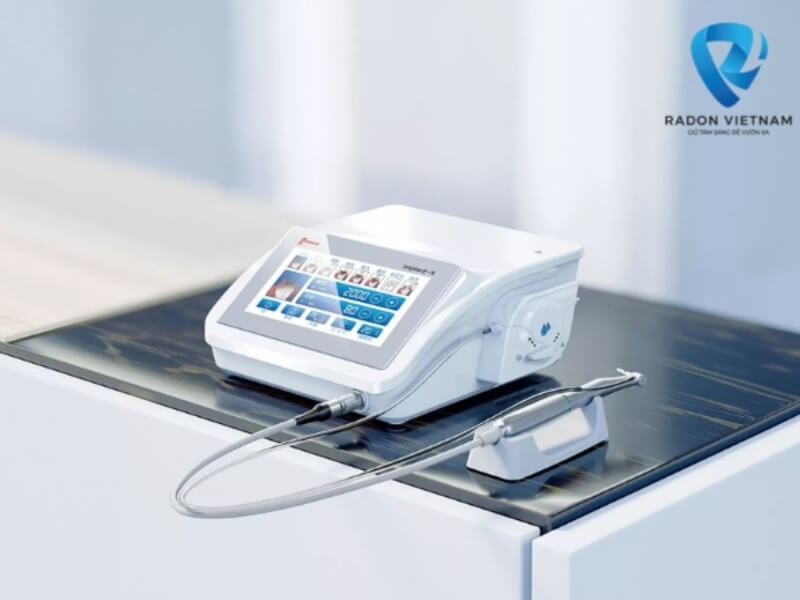 Máy phẫu thuật nha khoa sở hữu nhiều tính năng vượt trội như cắt chính xác, hiệu quả cao và khách hàng cảm thấy dễ chịu (Nguồn ảnh: Radon Việt Nam)