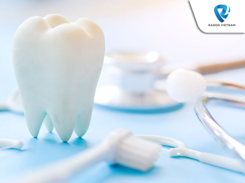 Sử dụng bàn chải lông mềm và hạn chế tác động tới vết thương (Nguồn ảnh: Sưu tầm)