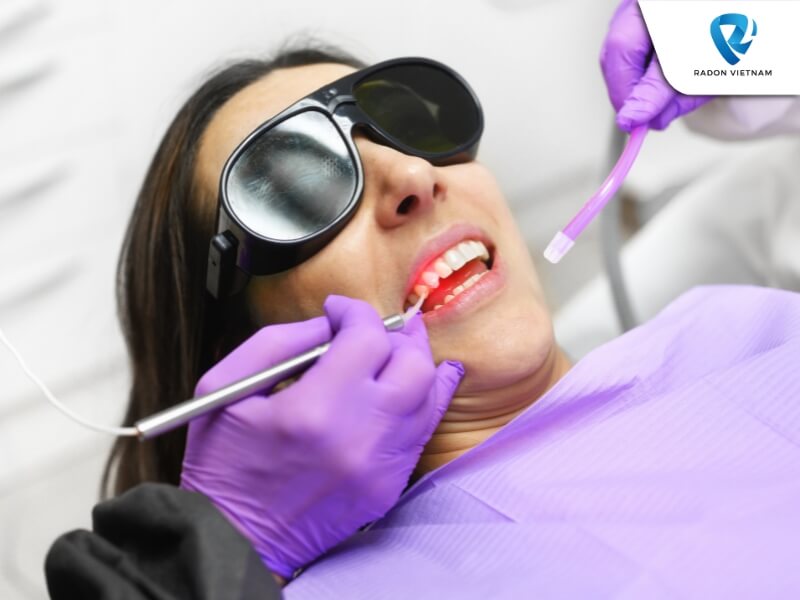 Công nghệ mới trong thiết bị nha khoa laser hỗ trợ giảm thời gian điều trị, tiết kiệm thời gian (Nguồn ảnh: Sưu tầm)