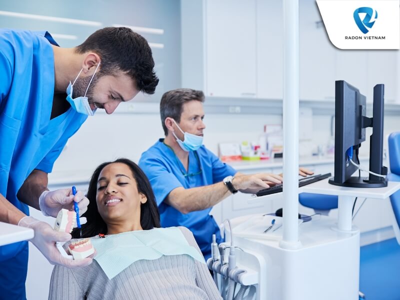 Quy trình làm việc tiêu chuẩn sẽ giúp phòng khám tăng hiệu suất công việc và tiết kiệm thời gian (Nguồn ảnh: Sưu tầm)