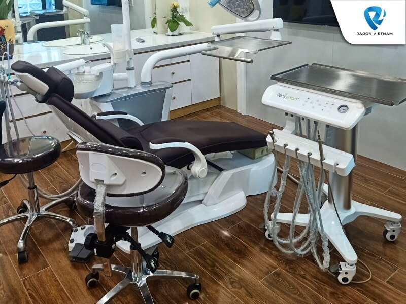 Kích thước ghế nha khoa là một thông tin quan trọng khi bạn muốn chọn mua ghế phù hợp với phòng khám (Nguồn ảnh: Radon Việt Nam)