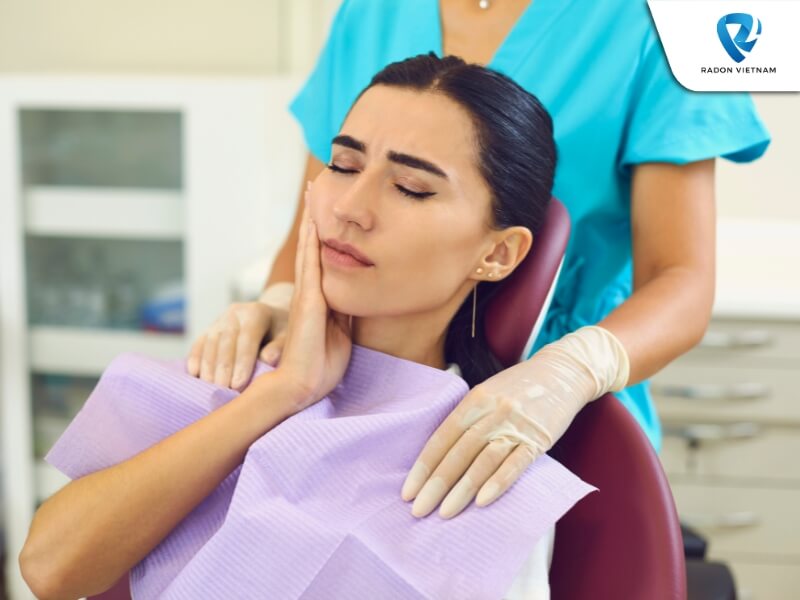 Người có răng nhạy cảm không nên tẩy trắng răng (Nguồn ảnh: Sưu tầm)